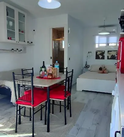 Red * Πουέρτο Ντελ Κάρμεν